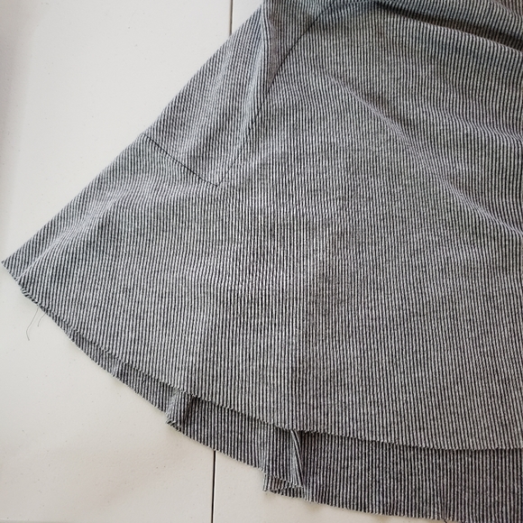 FP BEACH flowy open back stripped sleevless dress - Picture 6 of 9